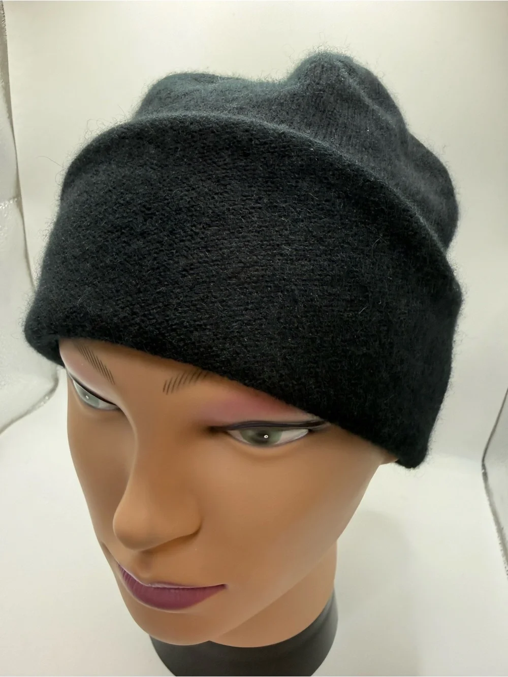 Brora 100% Cashmere Black Beanie Hat Made in Scotland Luxury Knit Winter Cap